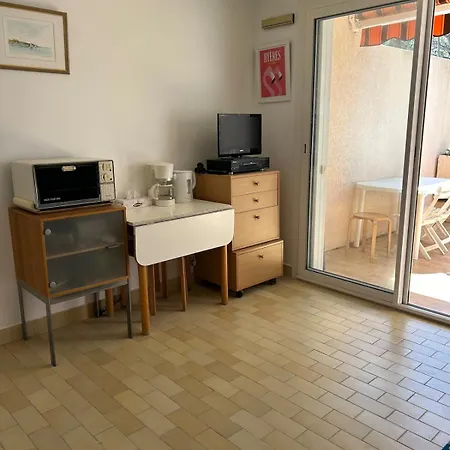 Apartment Bright Apartment, 5-minute Walk To Hyères