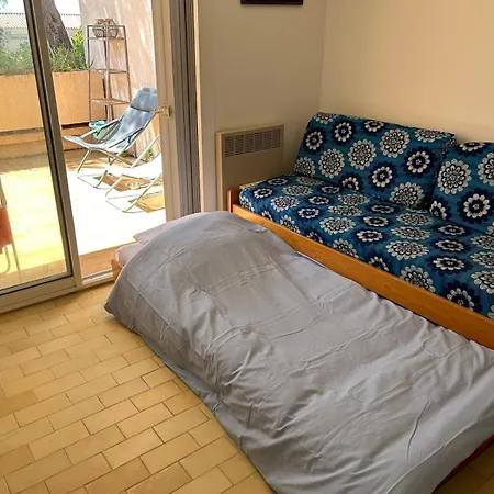 Bright Apartment, 5-minute Walk To * Hyères