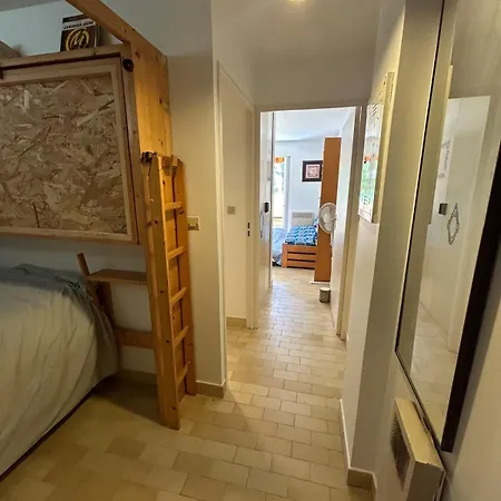 Bright Apartment, 5-minute Walk To Apartamento *