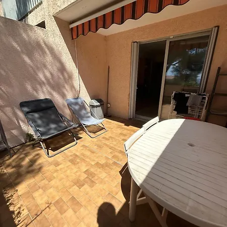 Bright Apartment, 5-minute Walk To Apartment *